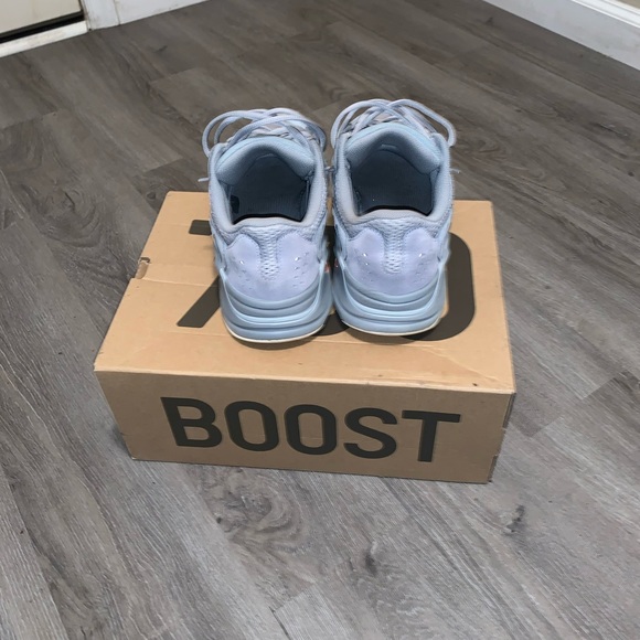 Yeezy 700 boost inertia - Picture 7 of 11